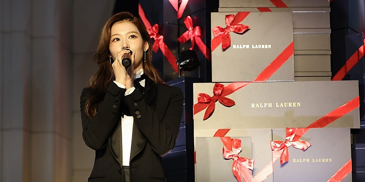 Ralph Lauren held a holiday tree lighting ceremony featuring TWICE's Sana, who expressed her joy at joining the brand's family.