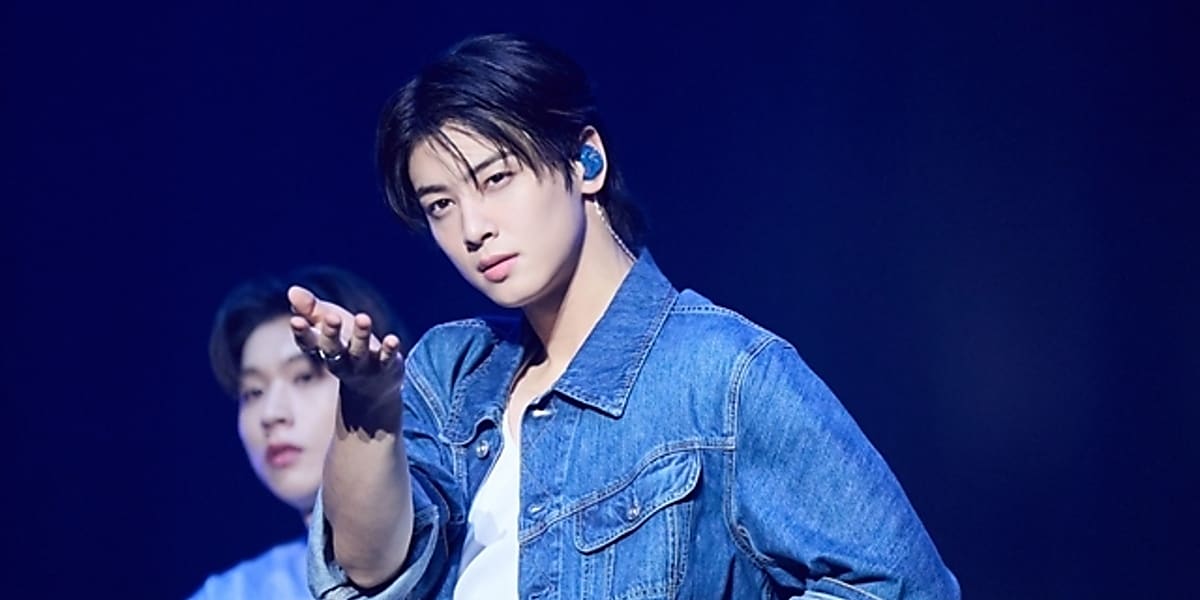 Chawoo of ASTRO sheds tears at solo fan concert in Seoul, performing new songs and interacting with fans