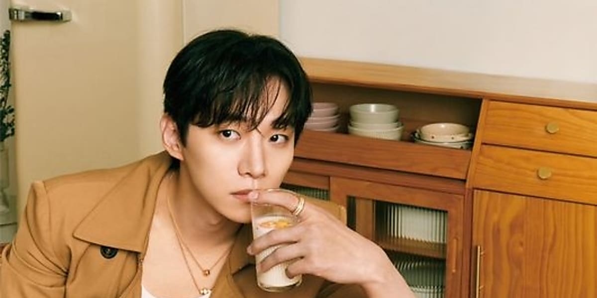2PMのジュノがELLE TAIWANの表紙を飾り、グラビア職人らしい存在感を見せつけた。