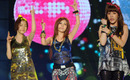 T-ARA、きらびやかなステージ