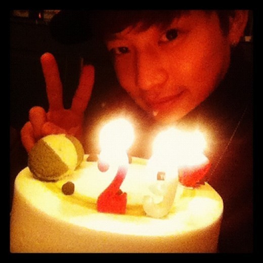 Se7enが誕生日の記念写真を公開 もう29歳だとは 相変わらずの童顔 Kstyle