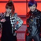 【PHOTO】2NE1「第22回 ソウル歌謡大賞」に出席“今日の雰囲気、最高！”
