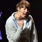 【PHOTO】U-KISS フン「男が愛する時」のプレスコールで演技披露“楽しいダンス”
