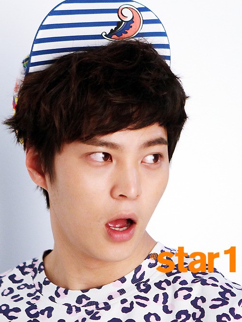 Photo チュウォン モデル顔負けのファッションセンス Kstyle