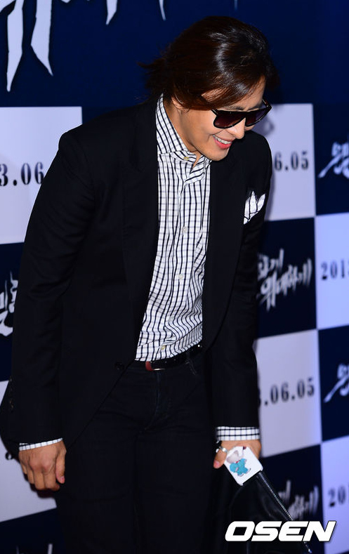 PHOTO】ペ・ヨンジュン「シークレット・ミッション」VIP試写会に出席