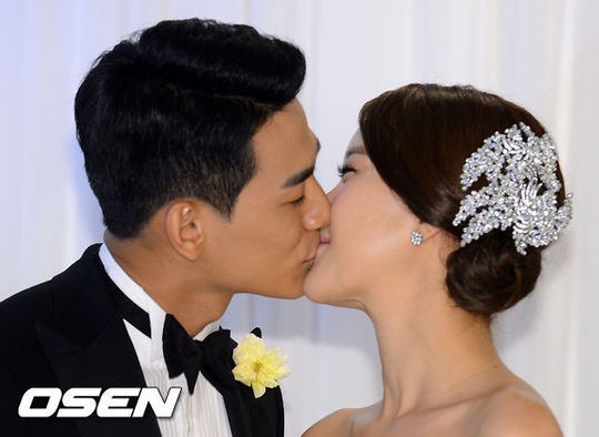 Photo ペク チヨン チョン ソグォン 本日 2日 結婚 美しいキス Kstyle