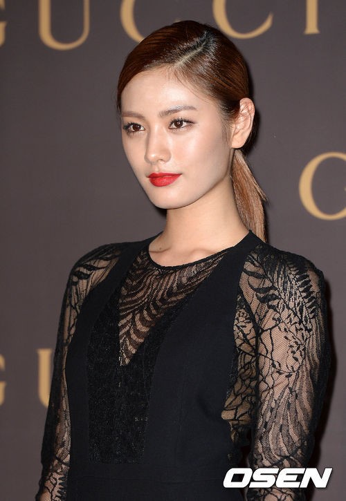 PHOTO】AFTERSCHOOL ナナ＆ユイ、Gucciのパーティに出席“自信に満ちた