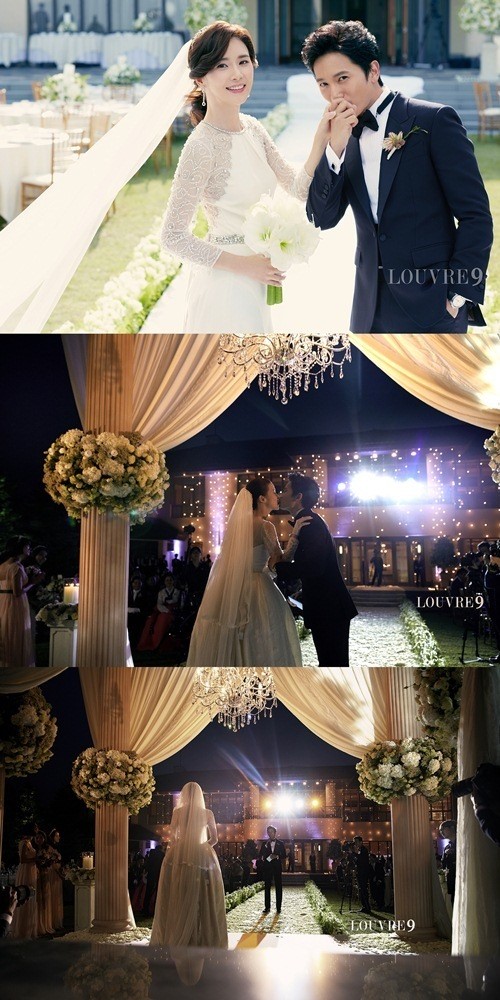 チソン イ ボヨン 結婚式の写真公開 照明の下で美しいキス Kstyle