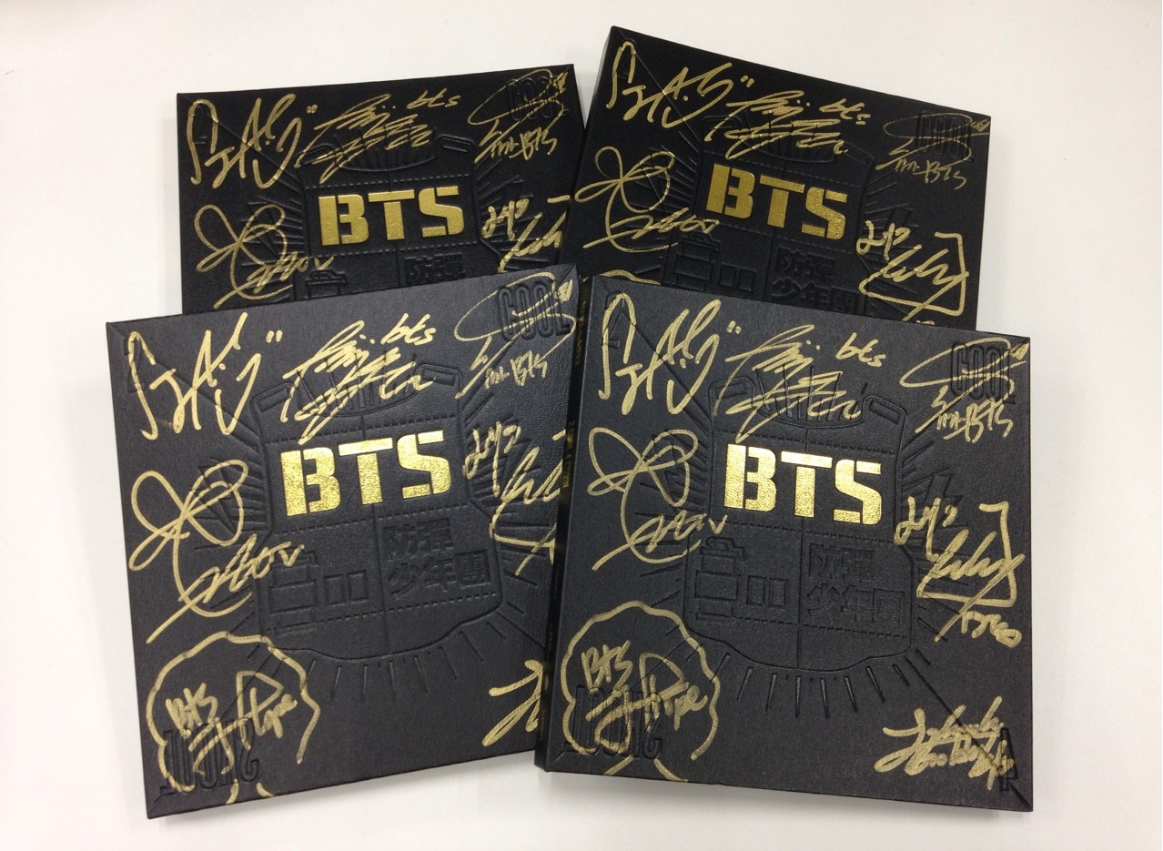 BTS サイン入りCD-