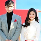 【PHOTO】T.O.P&キム・ユジョン&パク・ホンス監督「同窓生」野外舞台挨拶に出席“場所を変えてシックな装い”