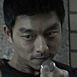 「サスペクト」コン・ユ、癒し系から野獣の肉体を誇るアクション俳優へ変身“圧倒的なビジュアル”