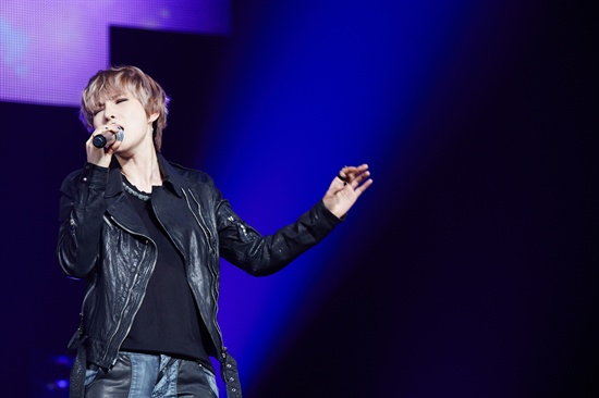 PHOTO】JYJ ジェジュン「ASIA TOUR CONCERT IN OSAKA」でファン