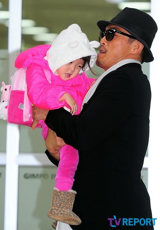 秋山成勲 ジャングルの法則 で 親バカ な一面を見せる Kstyle