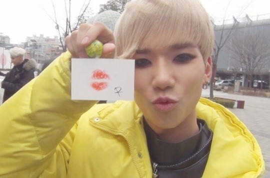 100 ファンにキスマークのついたキャンディをプレゼント 感動のホワイトデー Kstyle