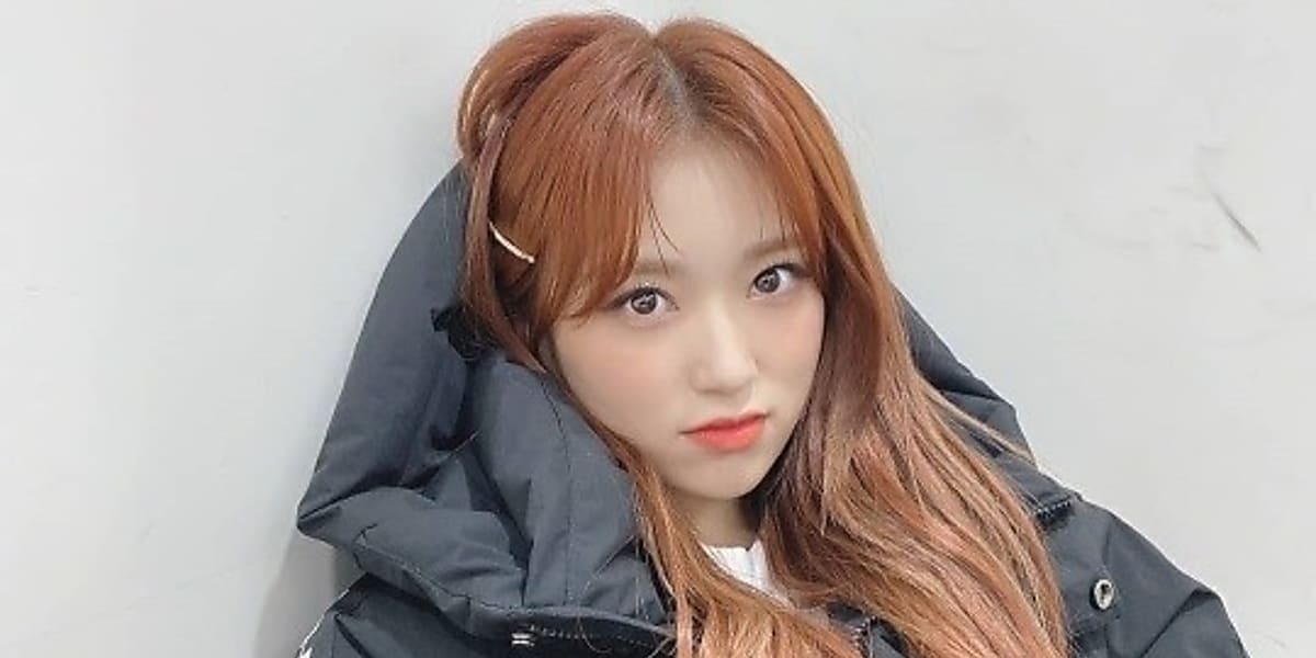 IZ*ONE 矢吹奈子、キュートなセルフショットでファンに