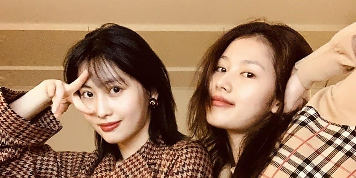 TWICE サナ＆モモ、スッピンでファッションショー！？カリスマ性溢れる