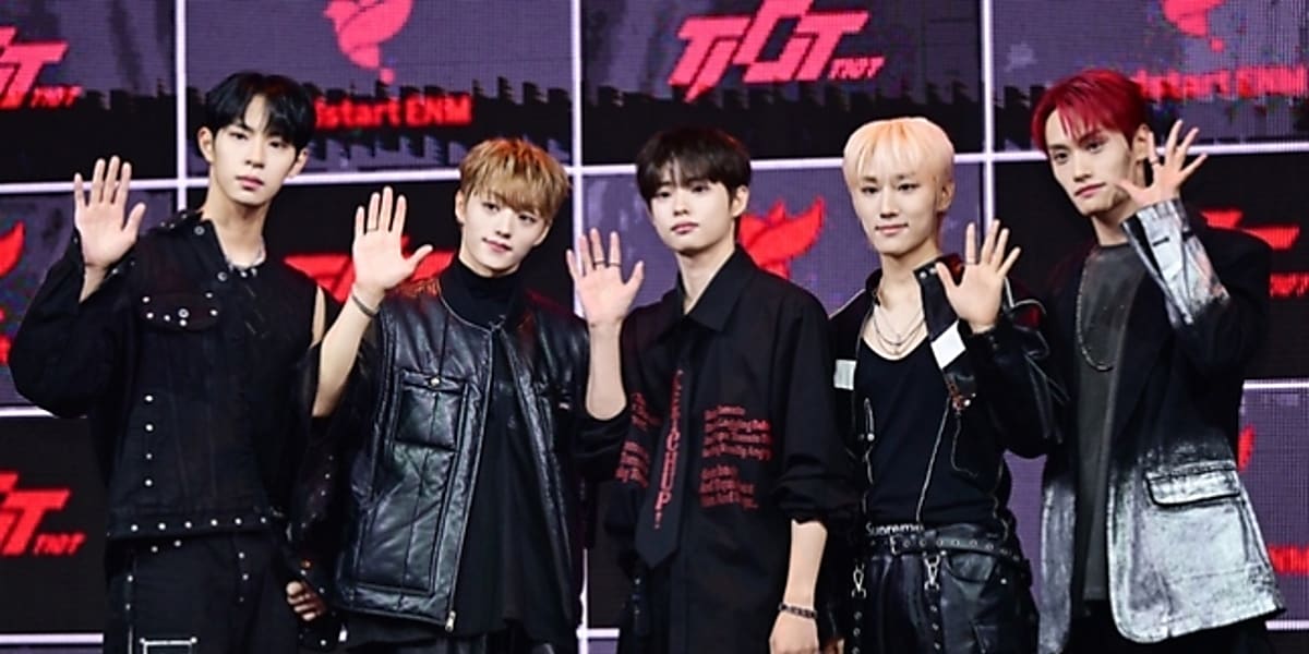 TIOTがデビュー。5人組グループは「Kick-START」アルバムで若者にメッセージを送る。