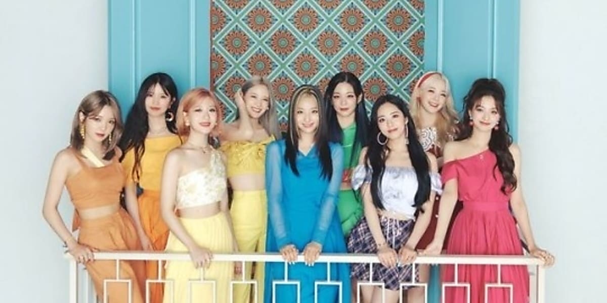 fromis_9、スペシャルシングル「Talk＆Talk」団体オフィシャルフォトを