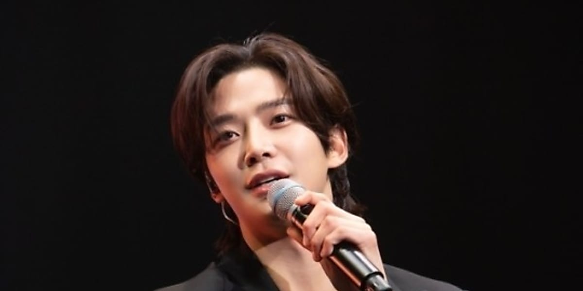 SF9's Rowoon proves growth with successful solo fan meeting in Korea, singing, games, and fan interaction.