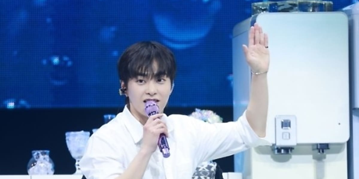 Xiumin's "FROZEN TIME" fan meeting before his birthday was a success, celebrating with fans and showcasing his talents.