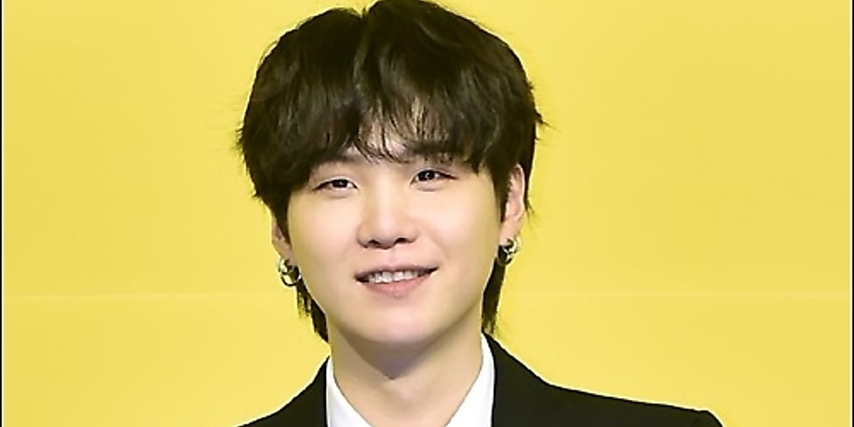 午前12時前のご注文は当日発送 BTS SUGA ユンギ Butter LINE MUSIC 未