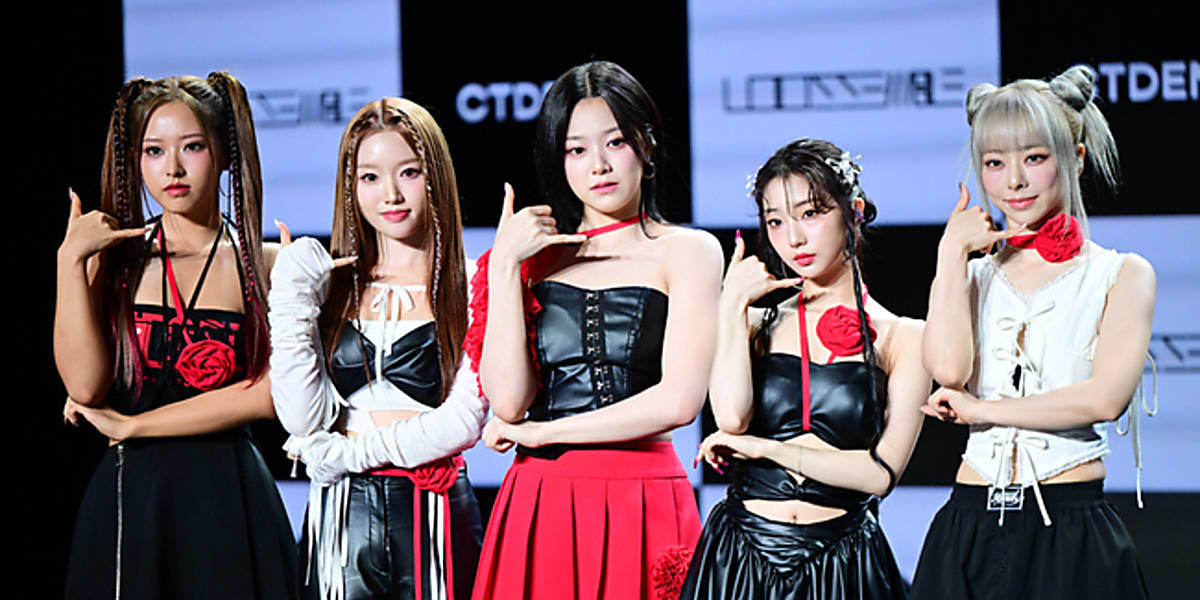 loossemble LOONA ヘジュ　韓国ショーケース　トレカ　セット loossemble LOONA ヘジュ 韓国ショーケース トレカ セット