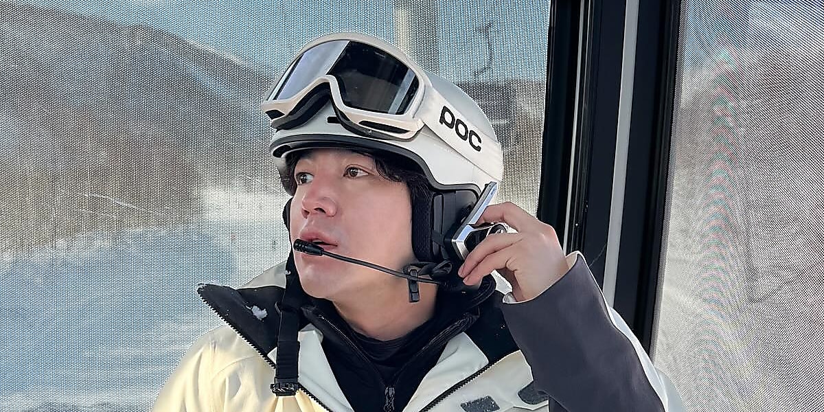 チャン・グンソク、北海道・ニセコでスキー旅行を満喫…王子様のような