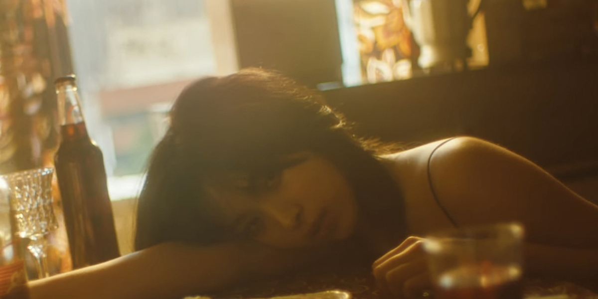 ITZYのリュジンがソロ曲「Run Away」のミュージックビデオで感情演技を披露。新アルバム「BORN TO BE」は1月8日発売。