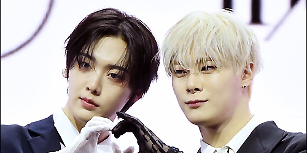 ASTRO ムンビン　握手 ASTRO ユンサナ、ムンビンさんの四十九日を迎えてメッセージを