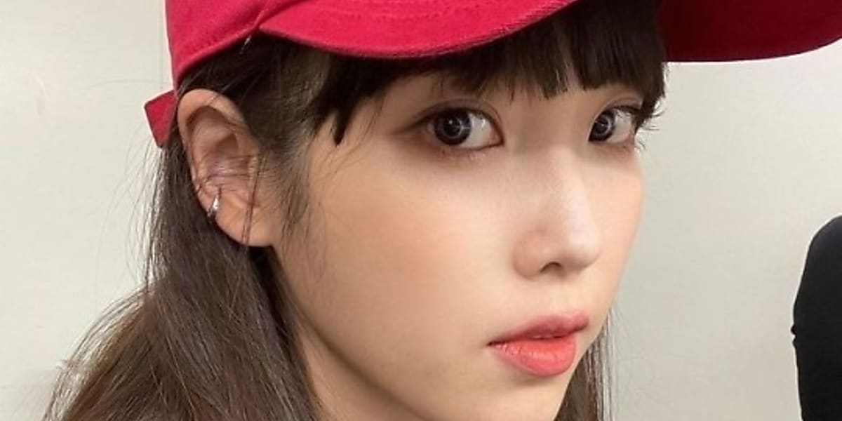 Iu 可愛すぎるぱっつん前髪に デビュー当時と変わらないビジュアルに絶賛の声 Kstyle