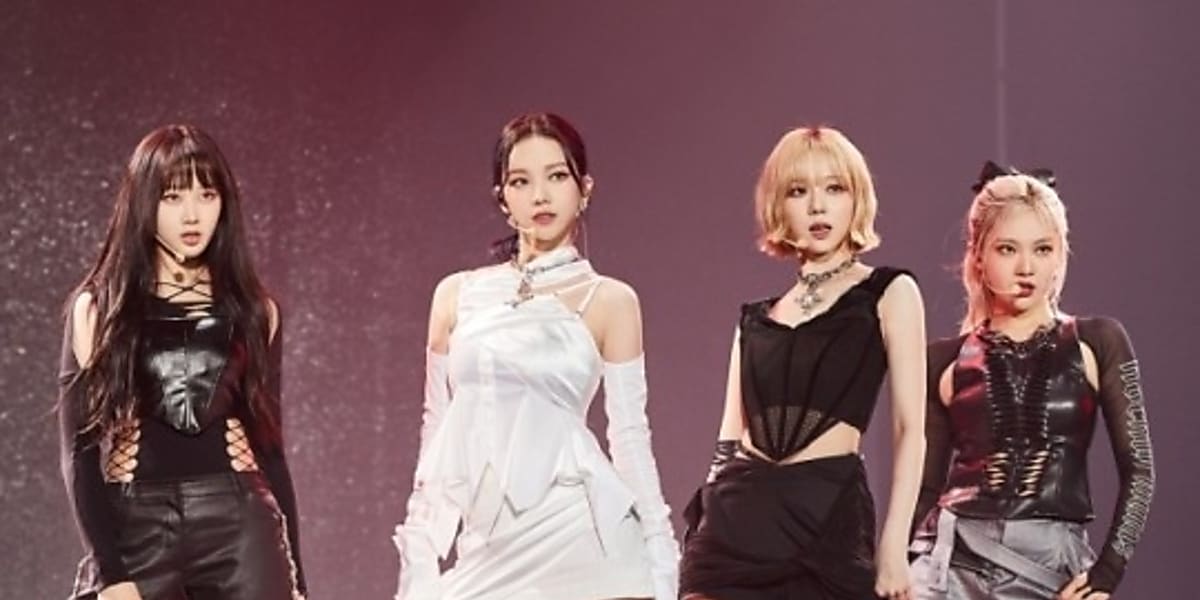 aespa、韓国で初の有観客ファンミーティングが大盛況！ステージ