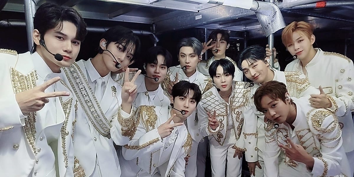 Wanna One「2021 MAMA」の記念ショットを公開“また会えて幸せでした