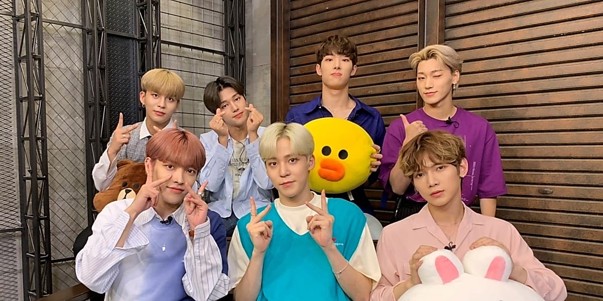 密着レポ Ateezがline Liveに初登場 伝言ゲームで Ateez語 が誕生 抜群のチームワークに爆笑 Kstyle