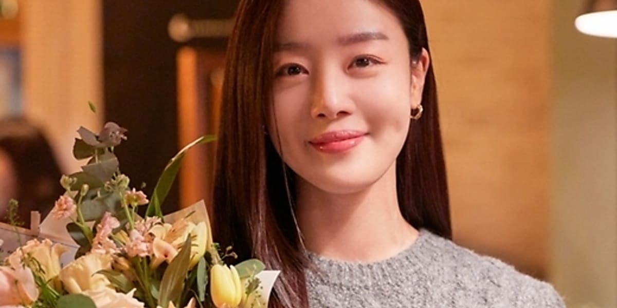 イ・ソンビン　サイン色紙　酒飲みな都会の女たち2 酒飲みな都会の女たち2」元Secret ソナ“イ・ソンビン＆Apink チョン