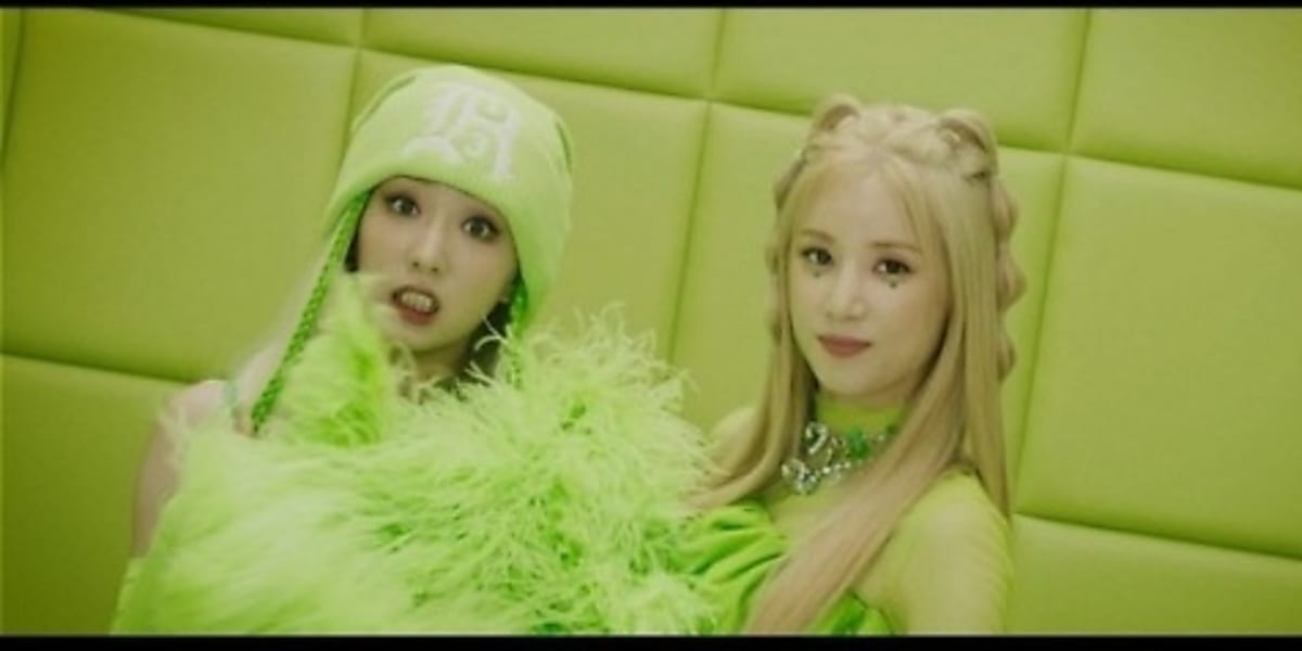 Apink パク・チョロン＆ユン・ボミのユニット”CHOBOM、1st