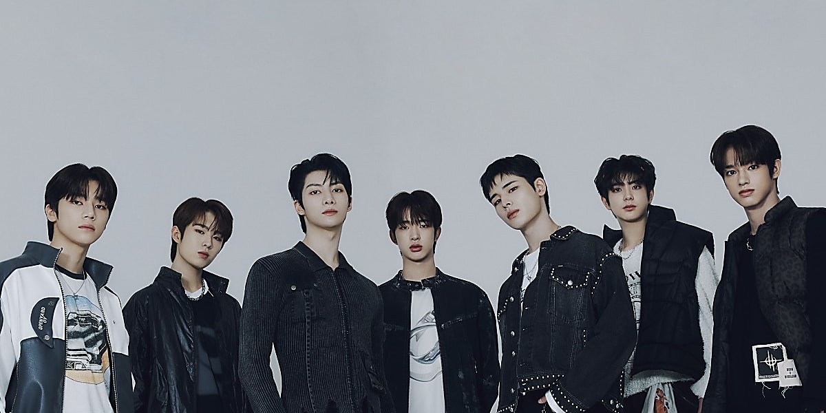 NEXZ, a global boy group from "Nizi Project Season 2," achieves success with pre-release song "Miracle" and prepares for debut.