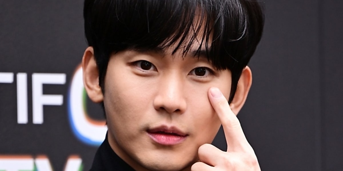 PHOTO】キム・スヒョン、時計ブランド「MIDO」のイベントに出席…「涙の