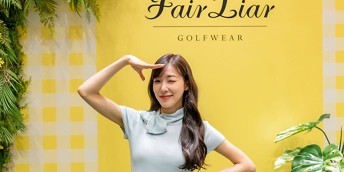 Tiffany visits "FairLiar" pop-up shop in Tokyo, showcasing a new pastel blue set-up from the 2024 Summer Collection.
