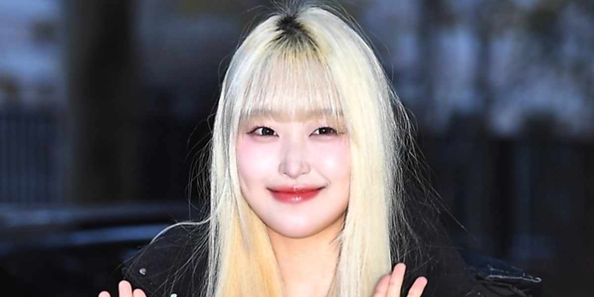 PHOTO】SAY MY NAME ソハ、大学修学能力試験のため会場へ - Kstyle