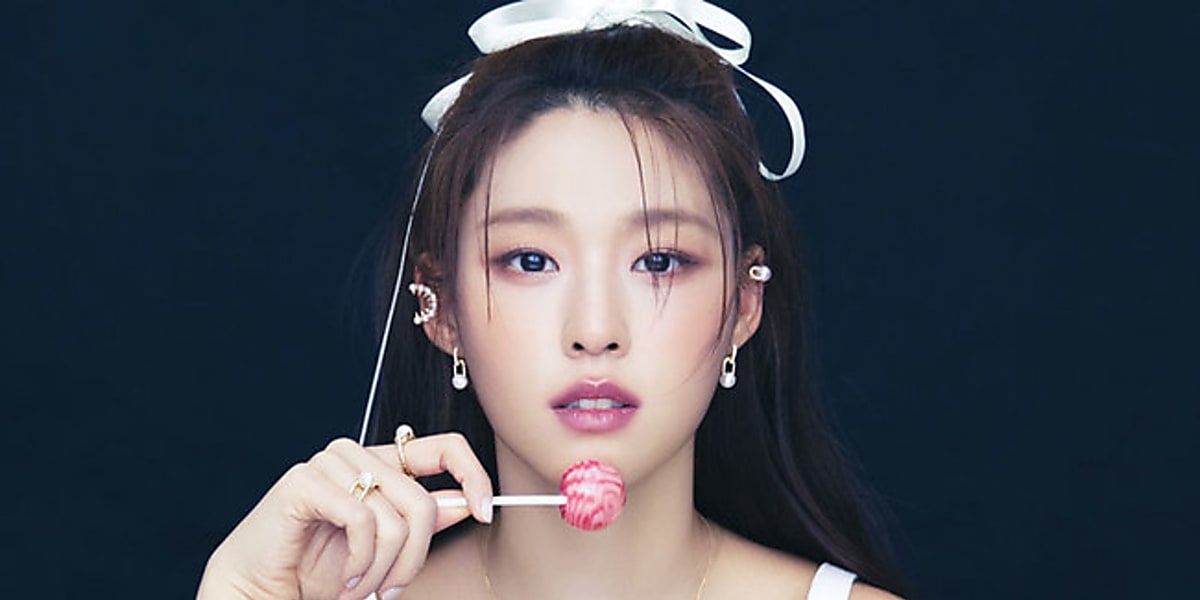 AOA ソリョン、華やかなジュエリーを身に着けたグラビアを公開