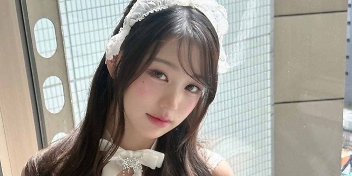 IVE ウォニョン、人形のようなビジュアルに視線釘付け…純白の衣装で