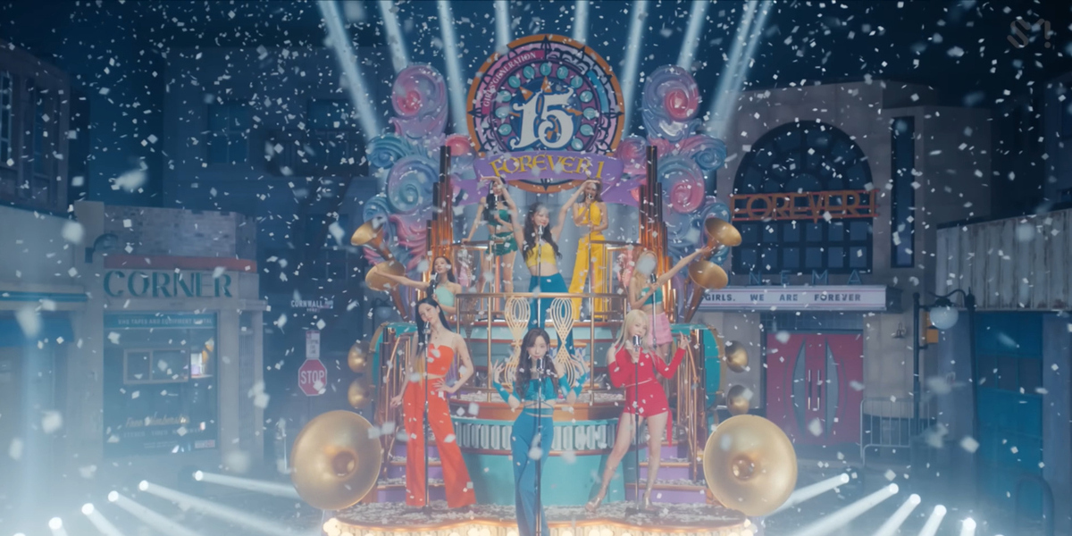 ディズニーシーの15周年ロゴに酷似？少女時代の新曲「FOREVER 1