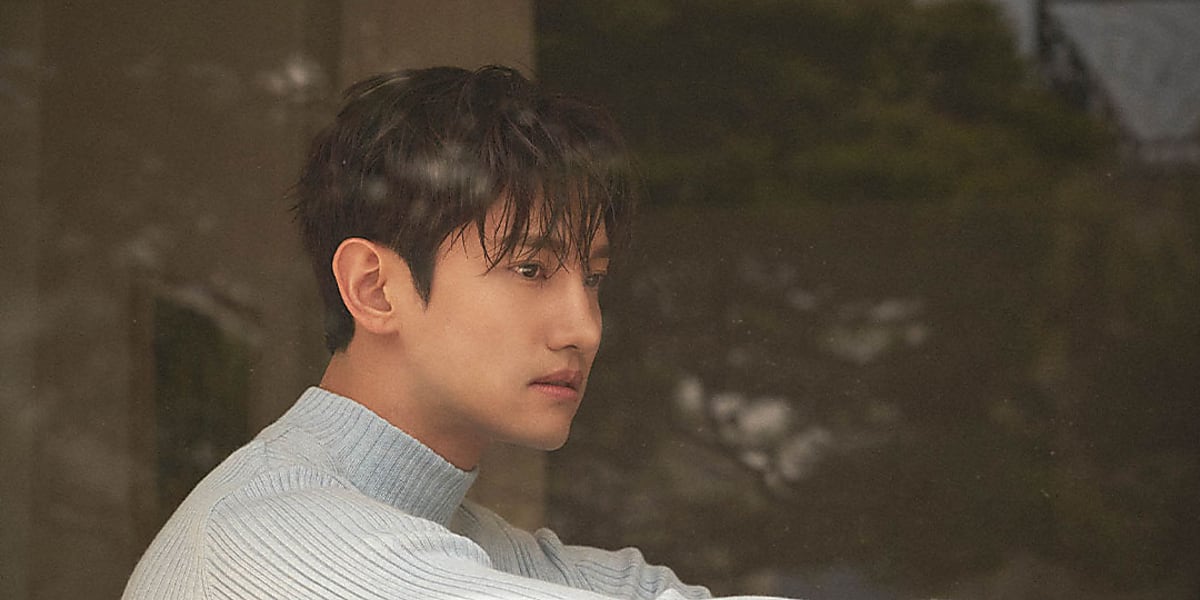 TVXQ's Changmin debuts as musical actor in "Benjamin Button," expressing complex emotions and challenges of the new role.