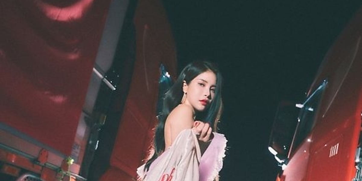 MAMAMOO ソラ＆ムンビョル、12thミニアルバム「MIC ON」予告