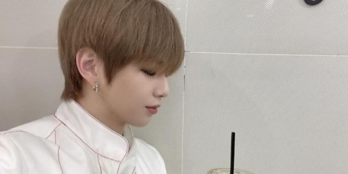 超レア Wanna one カンダニエル マスター様製作 写真集 小幸運 Wanna One出身カン・ダニエル、まるで王子様？彫刻のような横顔