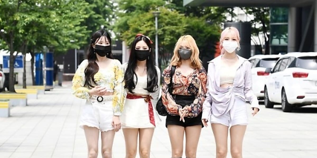 SUPER JUNIOR ヒチョル、fromis_9 パク・ジウォンとの記念