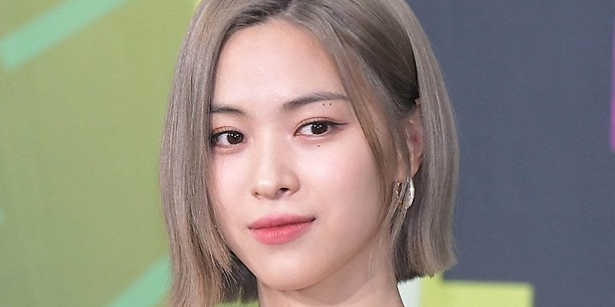 ITZY リュジン、JYPと突然の不仲説？意味深なメッセージから浮上