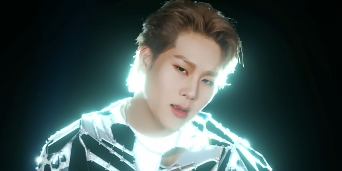 【MONBEBE】monsta x ジュホン リバーシブル ジャケット MONSTA X ジュホン、ついにソロデビュー！タイトル曲「FREEDOM