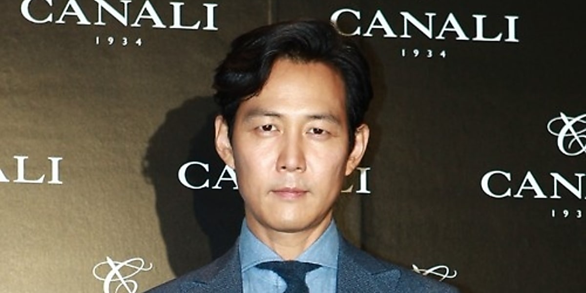 イ・ジョンジェ、米「第31回ゴッサムアワード」に出席するため11月27日に出国 Kstyle