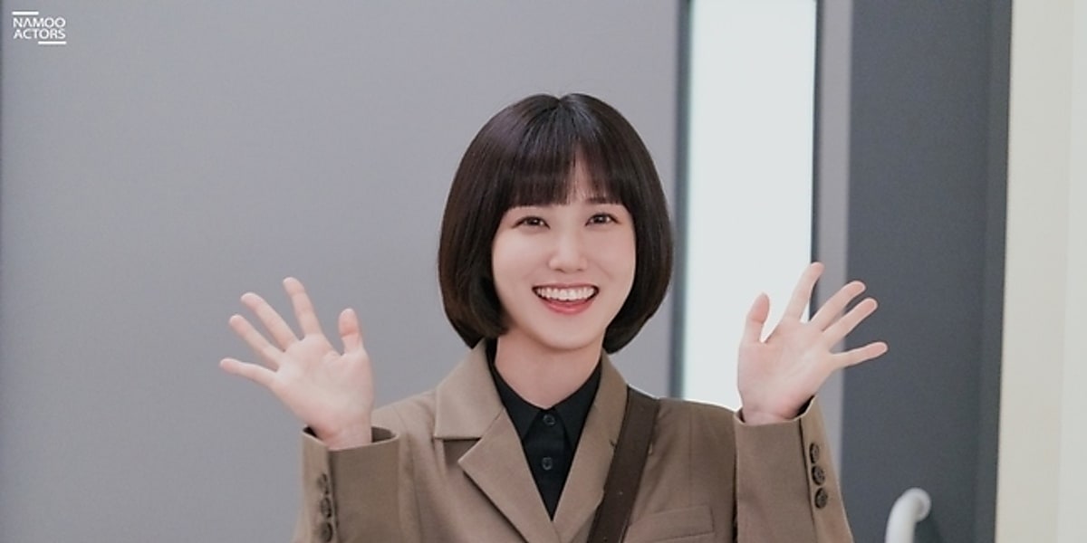 貴重　パク・ウンビン　サイン　ボール　韓国ドラマ　ウ・ヨンウ弁護士は天才肌 韓ドラ『ウ・ヨンウ弁護士は天才肌』の魅力とは？ 多くの人から